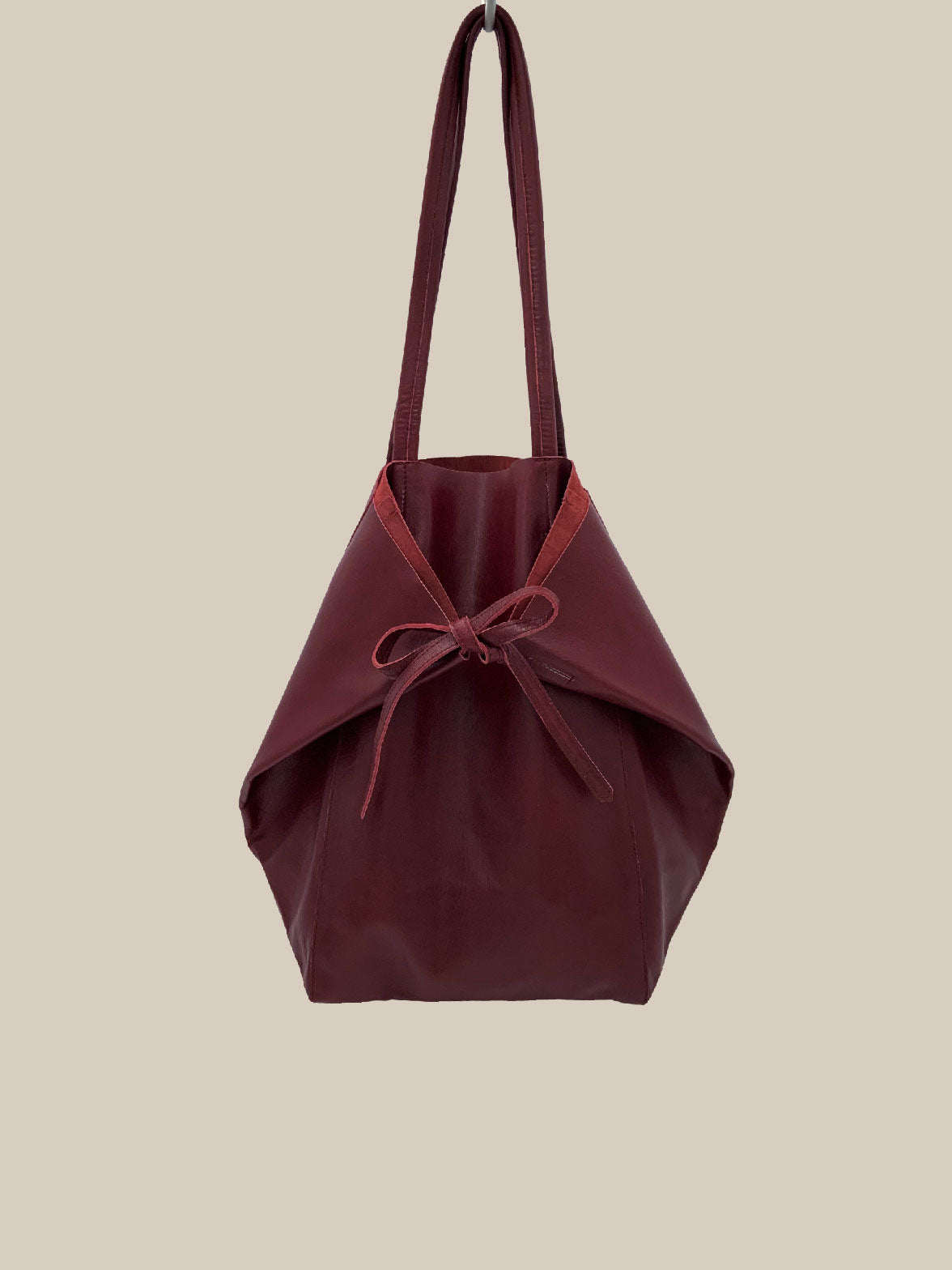 Pyramid Bag (small) in Maroon