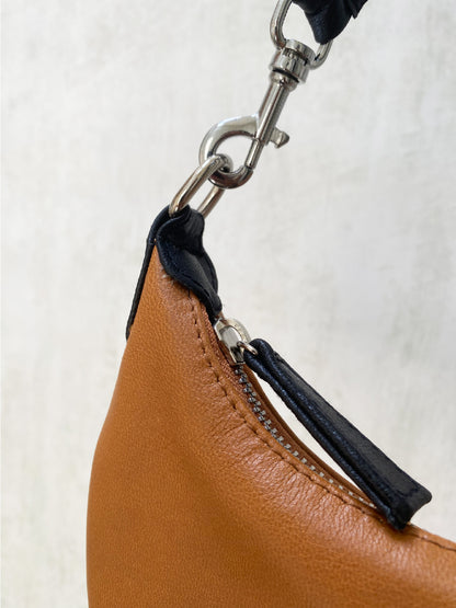 Moon Bag Leather in Saddle Tan