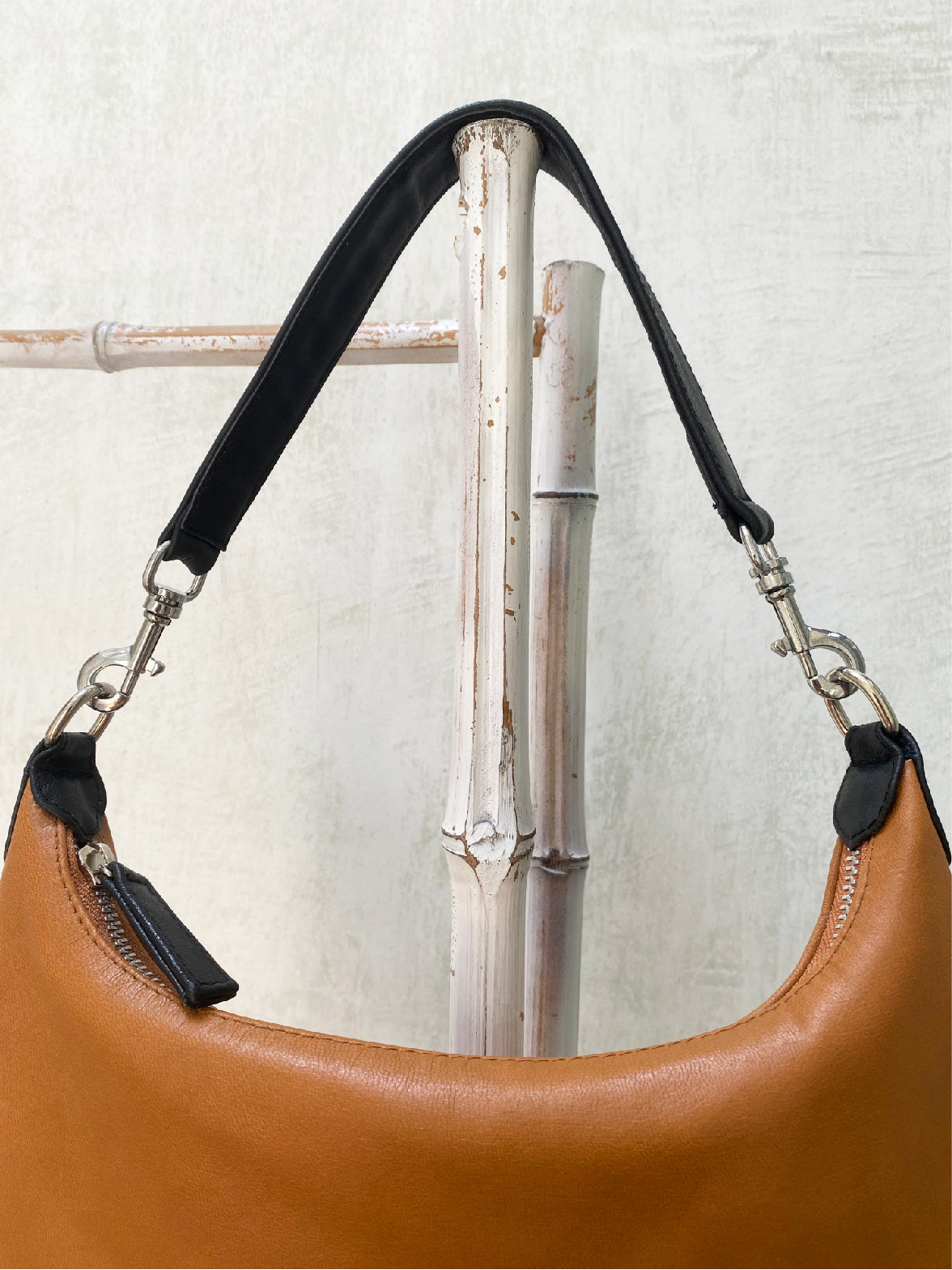 Moon Bag Leather in Saddle Tan